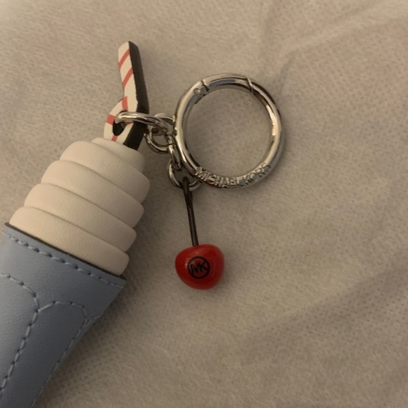 Michael Kors Milkshake Keychain/Bag Charm NWOT - Picture 3 of 6